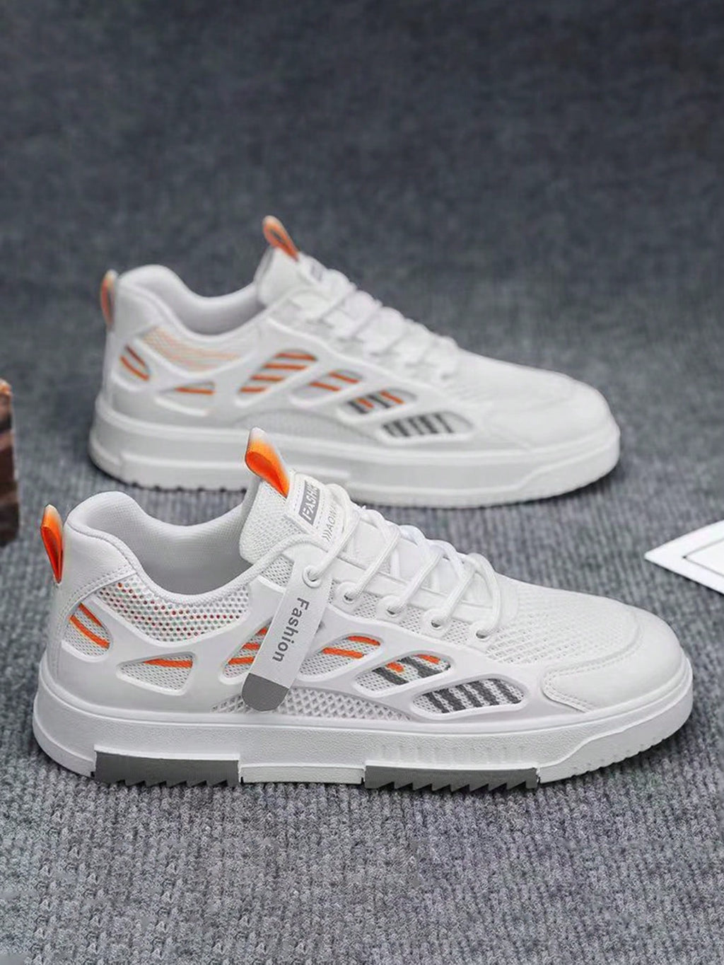 Men's versatile casual athletic shoe, 2026 style, breathable mesh shoe for everyday and beach wear