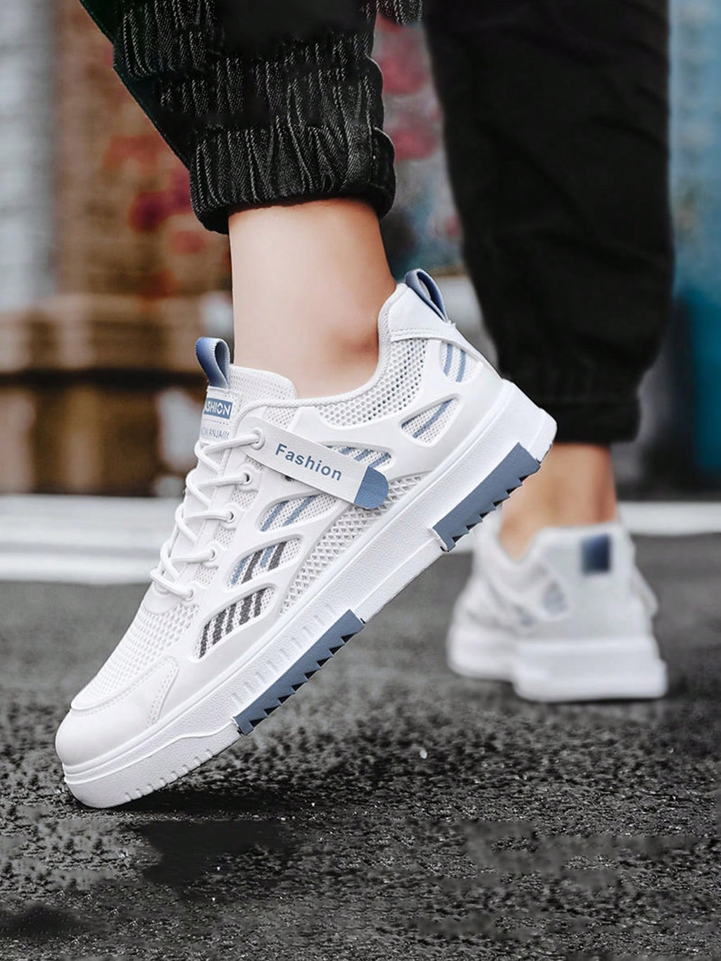 Men's versatile casual athletic shoe, 2026 style, breathable mesh shoe for everyday and beach wear